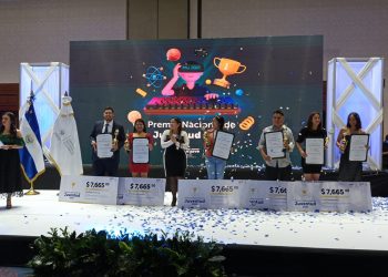 INJUVE entrega el máximo galardón que premia el talento y creatividad de la juventud salvadoreña