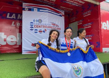 Sauking Shi, de El Salvador, afianzó en segundo lugar en el Centroamericano de Ciclismo