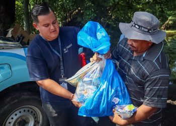 Gobierno continúa entregando ayuda a afectados por tormenta Julia en San Miguel