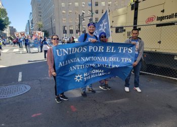 Beneficiarios del TPS piden a Biden firmar orden ejecutiva que les conceda residencia permanente