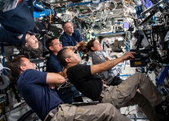 El astronauta Frank Rubio cumple su primer mes en el espacio