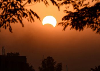 Eclipse solar parcial de Islandia a India el próximo martes
