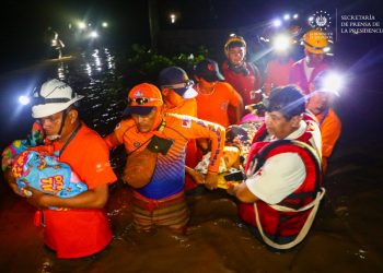 Protección Civil provee ayuda a familias afectadas por las lluvias