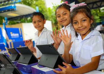 El Ministerio de Educación fortalece el plan de conectividad para los estudiantes