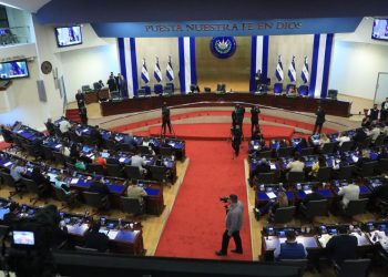 Asamblea Legislativa aprueba estado de emergencia por la llegada del huracán Julia