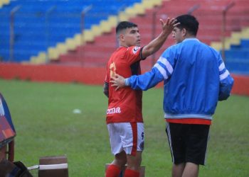 Luis Mendoza, volante de FAS: «Terminamos frustrados»