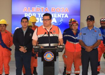 Autoridades piden paciencia a albergados  para retornar a sus casas por riesgo de más lluvias