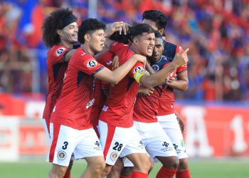 FAS goleó al Alianza en el Quiteño para clasificar a cuartos de final