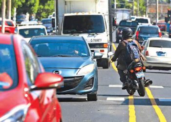 Más de 64,000 multas se han impuesto a motociclistas este año