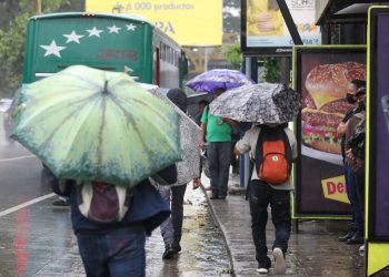 Tormenta Tropical Julia se degrada a depresión tropical pero lluvias continuarán en El Salvador