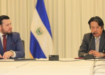 Presidente regional de Mitsubishi ve «grandes posibilidades en El Salvador» para el desarrollo de negocios