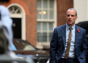 Nuevo ministro de Justicia británico, acusado de acoso