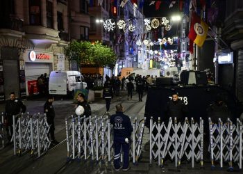 Al menos seis muertos en un atentado atribuido a una mujer en el centro de Estambul