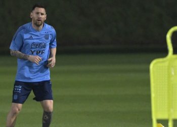«No solo vamos a medirnos a un jugador», dice Al Bulayhi sobre Messi