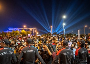 Hinchas latinoamericanos ponen color a la apertura del Mundial de Qatar