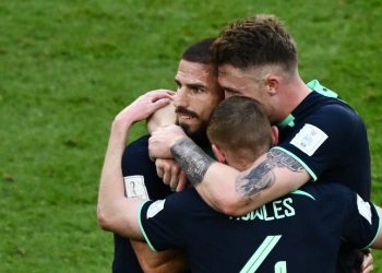 Australia vence a Túnez y toma oxígeno en el Mundial de Qatar