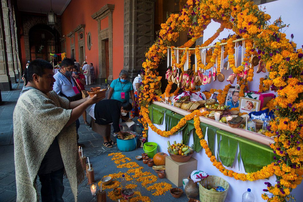 Hay flores transgénicas en los altares mexicanos del Día de muertos? -  Diario El Salvador