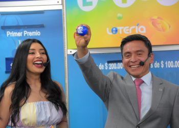 Lotería dedica el sorteo al Día Nacional de los salvadoreños en el exterior
