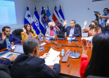 Comisión de Economía aprueba reforma para poder exigir garantía sin presentar factura