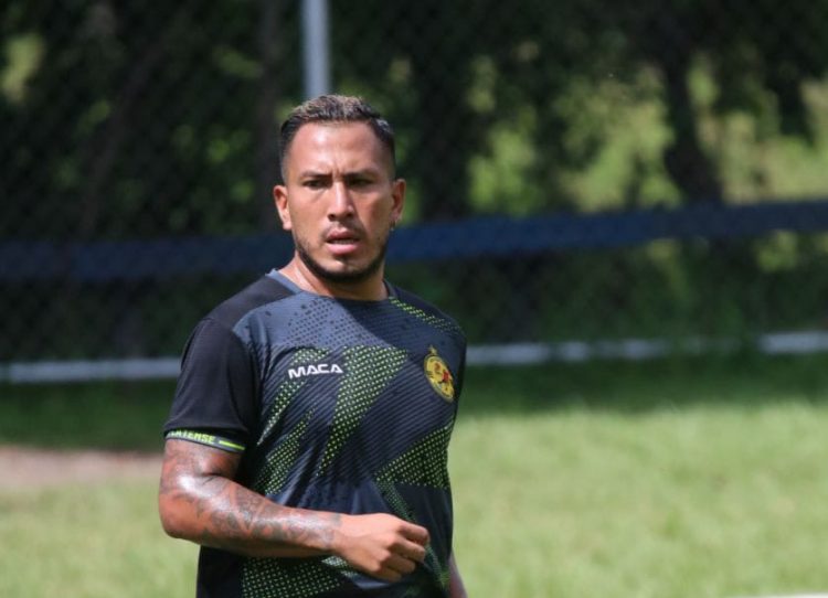 Juan Barahona, jugará con Águila. Foto: Platense.