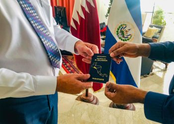 El Salvador logra extender entrega inmediata de pasaporte a 50 sedes alrededor del mundo