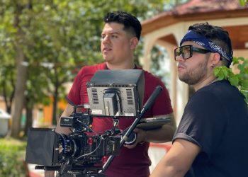 Salvadoreño, Ronald Algarín, dirige la película «La Confesión» en Los Ángeles