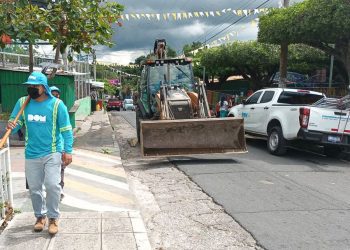 Obras Municipales inicia reparación de calles en San Cristóbal, Cuscatlán