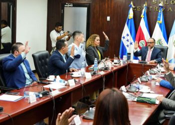 Avalan dictamen para crear el Comité de Ética Parlamentaria
