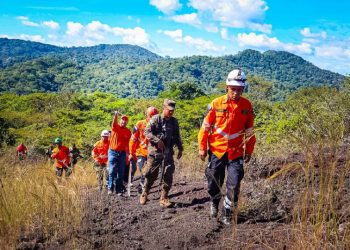 Autoridades mantienen constante verificación en volcán Chaparrastique