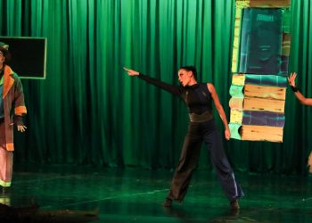 Alicia en el País de las Maravillas brilló en el Teatro Presidente