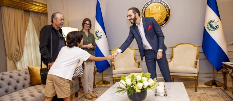 Foto / @PresidenciaSV