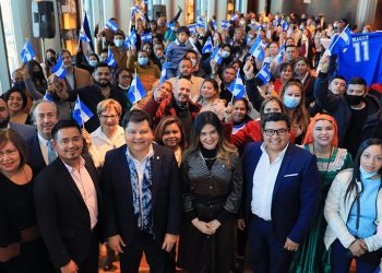 Honran aportes de los salvadoreños en el extranjero 