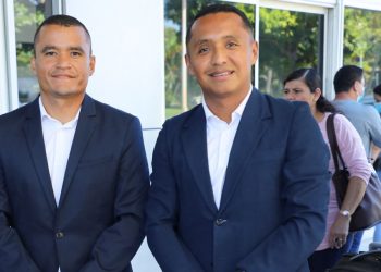 Los árbitros salvadoreños, Iván Barton y David Morán, debutarán en el Mundial de Qatar dirigiendo el partido entre Alemania y Japón