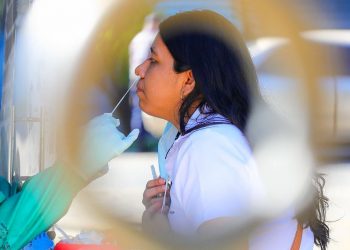 Ministerio de Salud realiza jornada de tamizaje en La Plaza Libertad, San Salvador