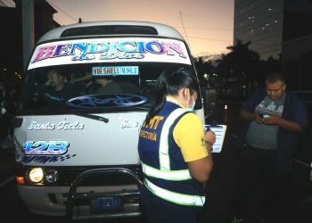 Realizan controles vehiculares para verificación de tarifas en transporte colectivo de pasajeros
