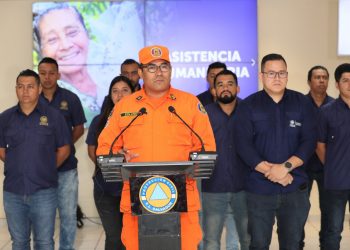 Gobierno entrega 24,000 paquetes de alimentos a familias afectadas por lluvias en El Salvador