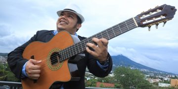 Yeye Gálvez, el salvadoreño que respira flamenco