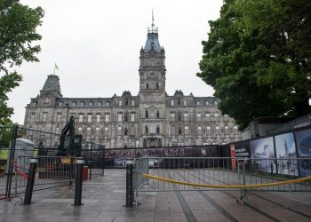 Asamblea de Quebec niega acceso a 3 legisladores que no juraron lealtad al rey Carlos III