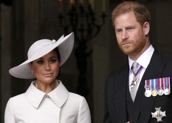 Enrique y Meghan acusan a la monarquía británica en mentir en la segunda entrega de su documental