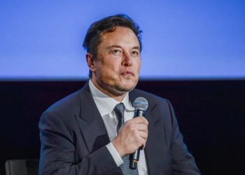 Elon Musk causa revuelo tras la suspensión de periodistas en Twitter