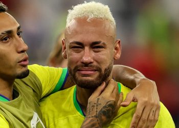 Neymar dice que «no garantiza al 100%» que volverá a Brasil