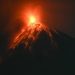 Volcán de Fuego, en Guatemala, entra en erupción