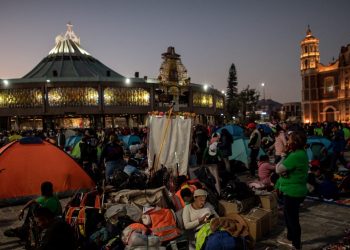 México retoma peregrinación por Día la Virgen de Guadalupe con 11 millones de fieles