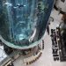 Un acuario gigante estalla en un hotel en el corazón de Berlín