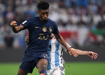 Bayern Múnich muestra su apoyo a Kingsley Coman, objeto de insultos racistas