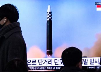 Corea del Norte dispara un misil balístico no identificado