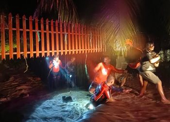 Decenas de miles dejan sus casas por inundaciones en Filipinas