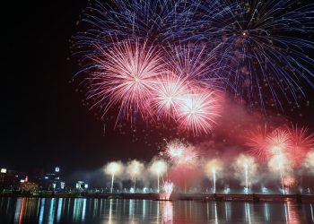 El mundo se adentra en 2023 tras un año turbulento