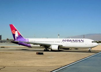 Decenas de heridos por turbulencia en vuelo de Hawaiian Airlines