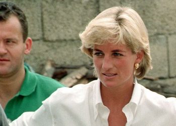 El ex mayordomo de la princesa Diana recibe una indemnización del Mirror por piratear sus mensajes
